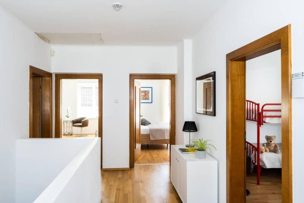 Schoenes Ferienhaus Mit Garten Pörtschach am Wörthersee Zewnętrze zdjęcie